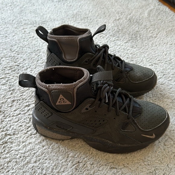 Nike ACG - Picture 2 of 5